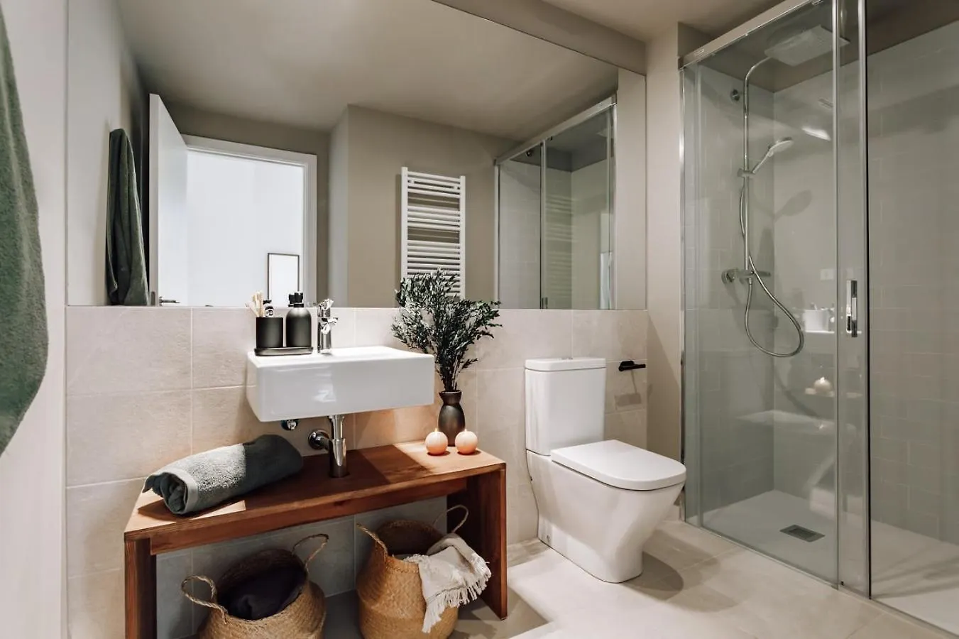 Apartment Algar - 1 Bedroom And Balcony In Eixample Esquerra Barcelona