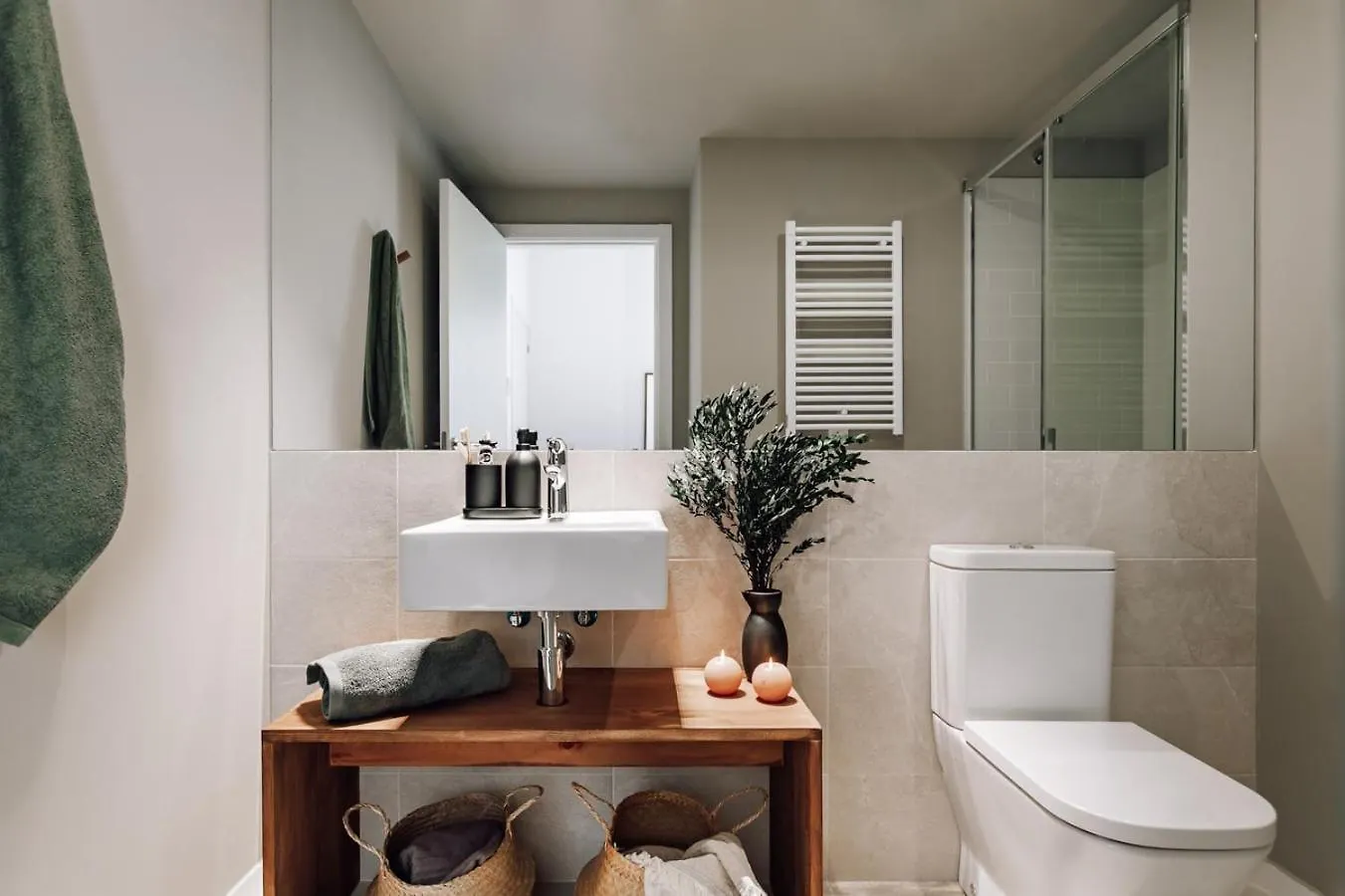 Algar - 1 Bedroom And Balcony In Eixample Esquerra Barcelona Apartment